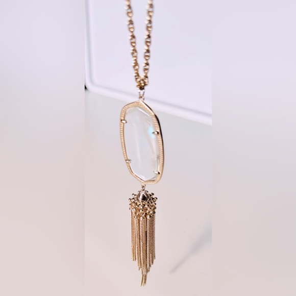 KENDRA SCOTT Rayne Gold Iridescent Dichroic Glass Tassel Pendant Necklace - Picture 4 of 9